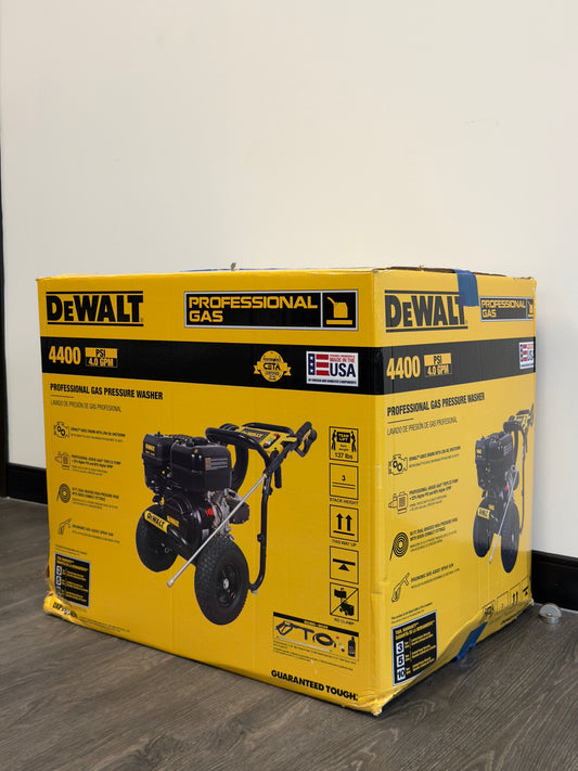 DeWALT DXPW4400 Professional Gas Pressure Washer